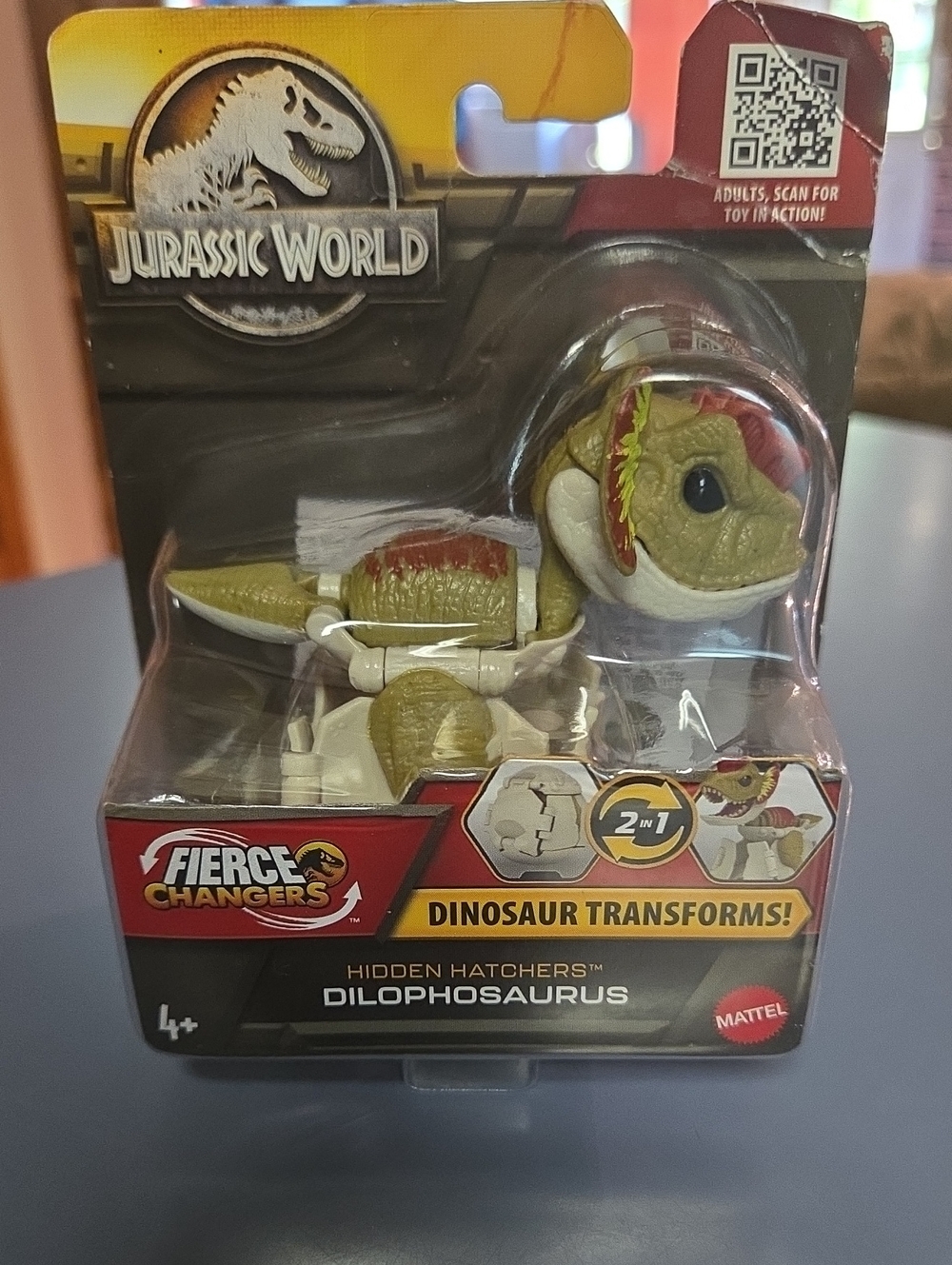 Mattel Jurassic World Fierce Changers Dilophosaurus Toy - Olive Green & Red